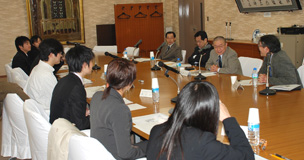 学長と卒業予定者との懇談会