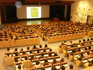 薬物乱用防止講演会（文教キャンパス）の様子