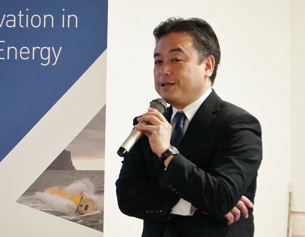 再生可能エネルギー試験計測株式会社代表取締役社長　兼　長崎大学海洋未来イノベーション機構連携研究員　鈴木章弘氏の講演