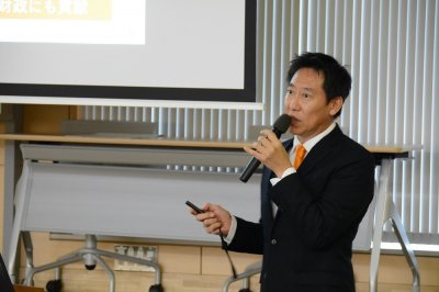 スポーツの持つ力について熱く語る鈴木長官