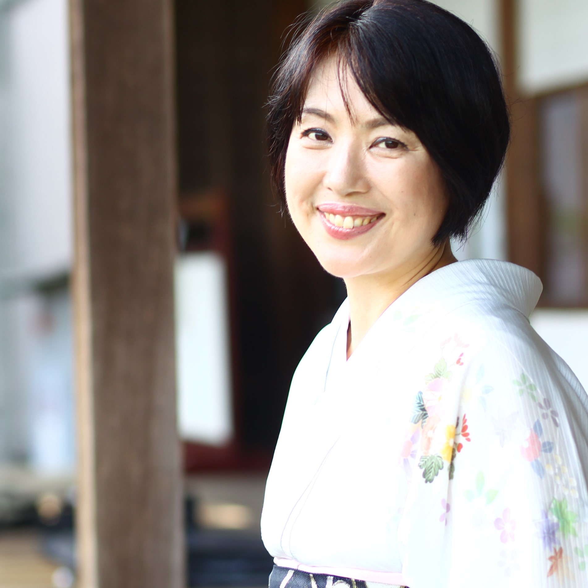 白駒妃登美氏写真