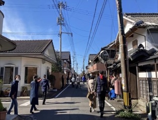 昔ながらのたたずまいを残す神代の街並み